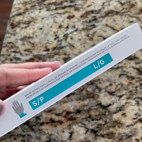 Fitbit Alta Band (only) PURPLE NWT size small - Picture 4 of 5